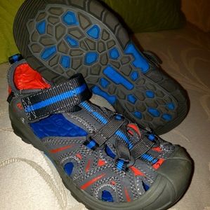 Merrell Boys Sandal size 11